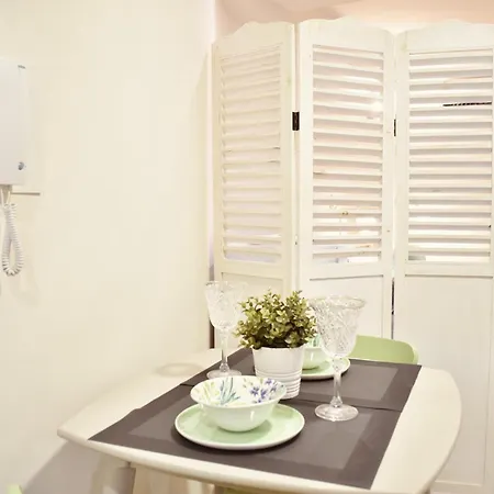 Estudio Con Encanto En El Casco Antiguo De Lejlighed *